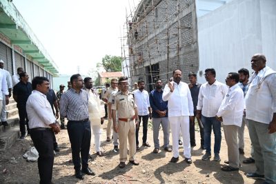 సమాజంలో పోలీస్ పాత్ర కీలకం